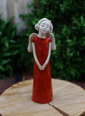 Anioł stojący kobieta mały